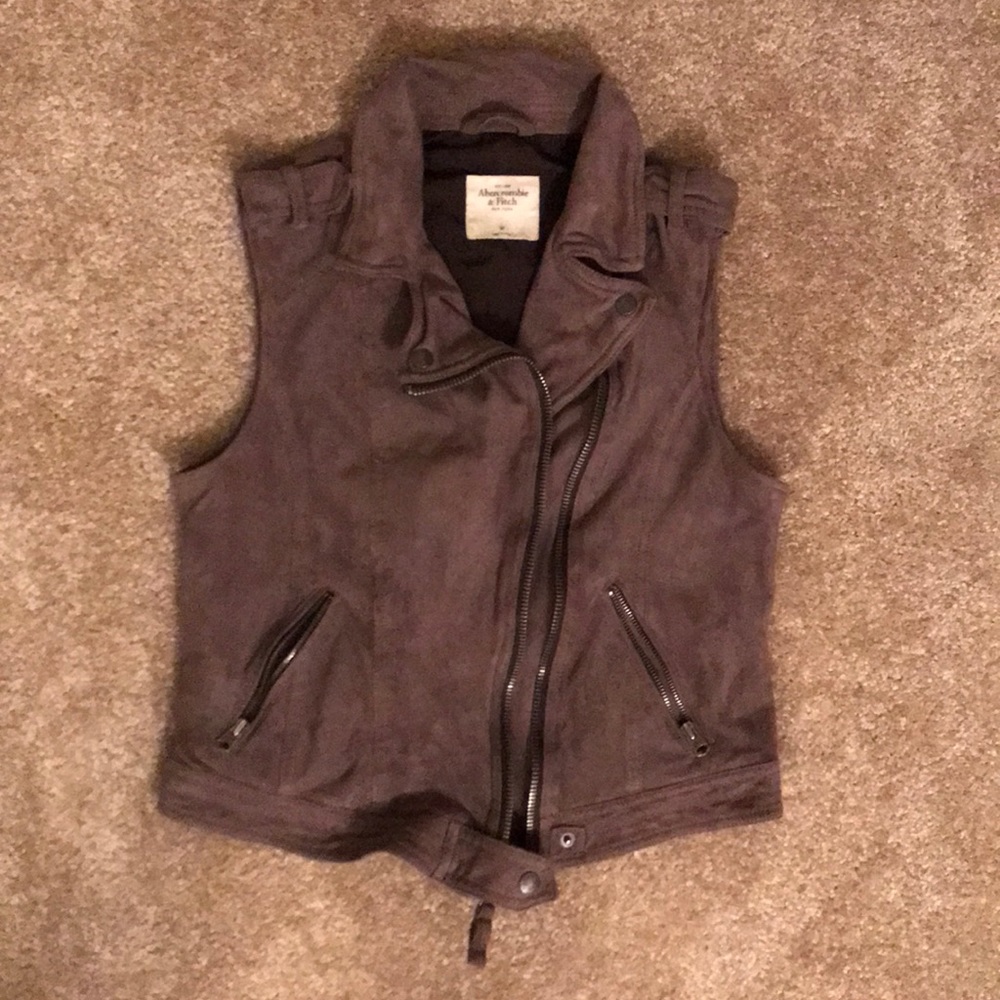 Abercrombie & Fitch Vest